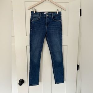 Zara Woman’s Jeans Size 6